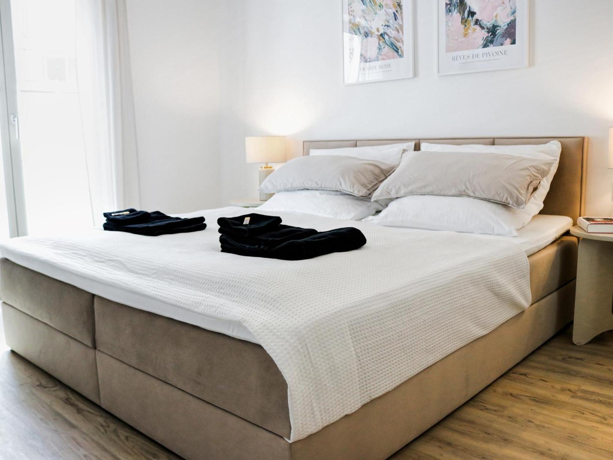 Lightplace • Design • Boxspring • Balkon • 2 Smart Tv •Innenstadt Braunschweig Dış mekan fotoğraf